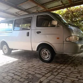 Toyota Hiace 2003