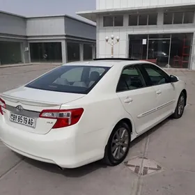 Toyota Camry 2012