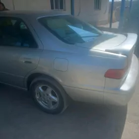 Toyota Camry 2001