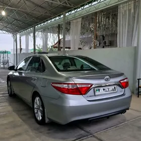 Toyota Camry 2016