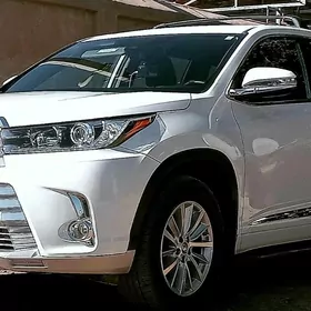 Toyota Highlander 2019