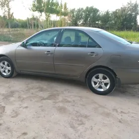 Toyota Camry 2004