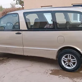 Toyota Previa 1993