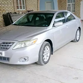 Toyota Camry 2011