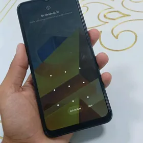 Poco M5