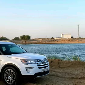 Ford Explorer 2018