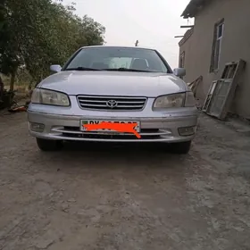 Toyota Camry 2001