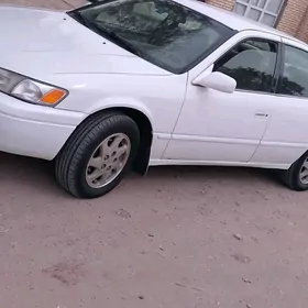 Toyota Camry 1999