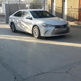 Toyota Camry 2015