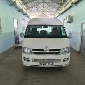 Toyota Hiace 2006