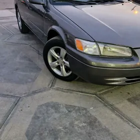 Toyota Camry 1997