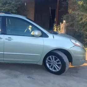 Toyota Sienna 2008