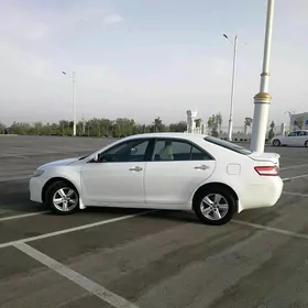 Toyota Camry 2010