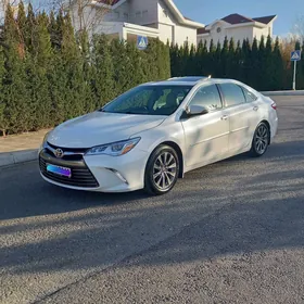 Toyota Camry 2017