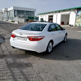 Toyota Camry 2015