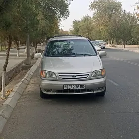 Toyota Sienna 2002