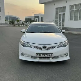 Toyota Camry 2012