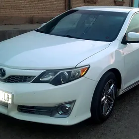 Toyota Camry 2013