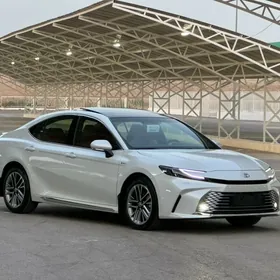 Toyota Camry 2024