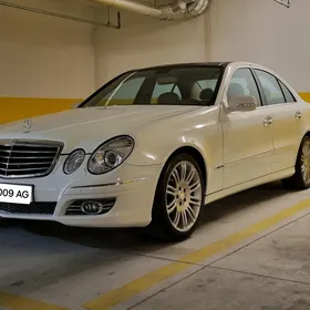 Mercedes-Benz E300 2009