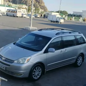 Toyota Sienna 2005