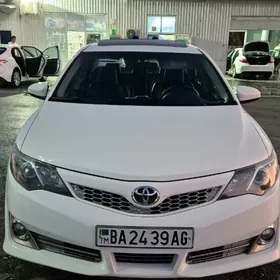 Toyota Camry 2011