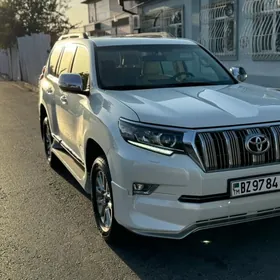 Toyota Land Cruiser Prado 2021