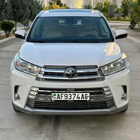 Toyota Highlander 2018