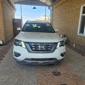 Nissan Pathfinder 2019