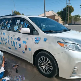 Toyota Sienna 2018