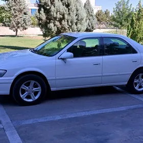 Toyota Camry 2001