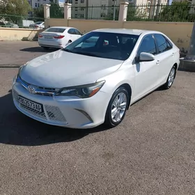 Toyota Camry 2016