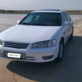 Toyota Camry 2000