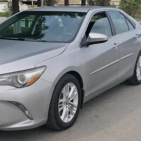 Toyota Camry 2016