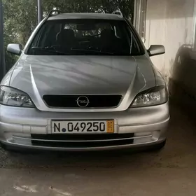 Opel Astra 2003