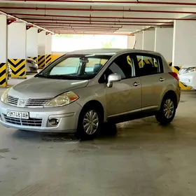 Nissan Versa 2010