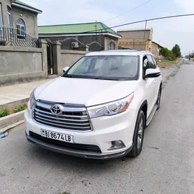 Toyota Highlander 2015