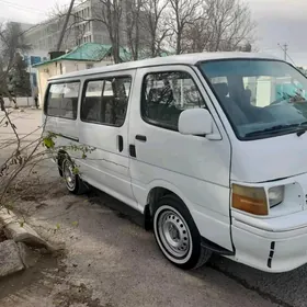 Toyota Hiace 1995