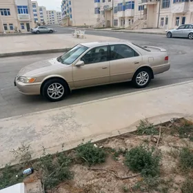 Toyota Camry 2000