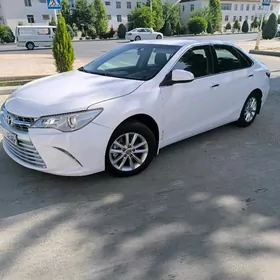 Toyota Camry 2016