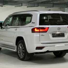 Toyota Land Cruiser 2023