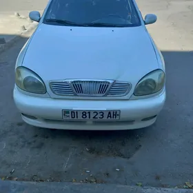 Daewoo Aveo 2000