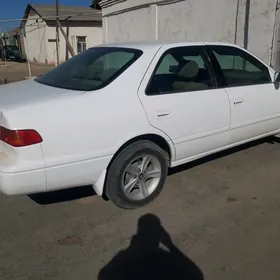 Toyota Camry 2000