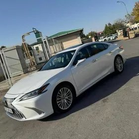 Lexus ES 350 2023