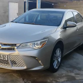 Toyota Camry 2016