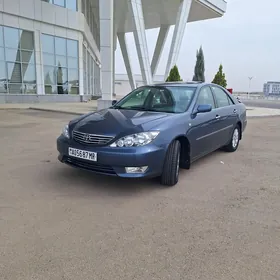 Toyota Camry 2004