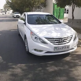 Hyundai Sonata 2011