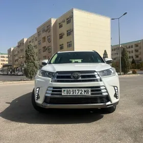 Toyota Highlander 2018