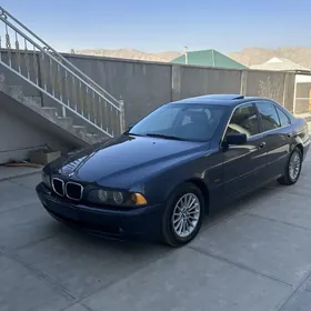 BMW E39 2003