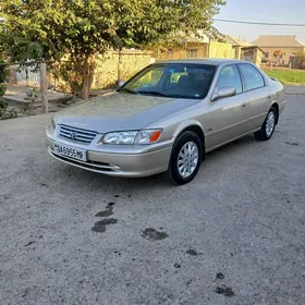 Toyota Camry 2000